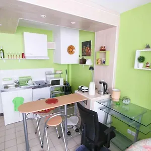 https://metro-pigallegarconniere-25-m2-3-per-cabarets.fr-paris.fr